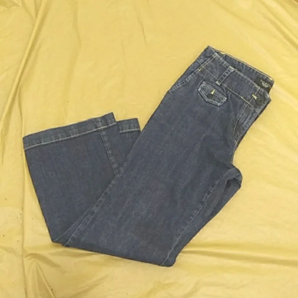 Talbots Petites Size 8 Signature Flare Jeans Premium Denim Made In India - Picture 1 of 9